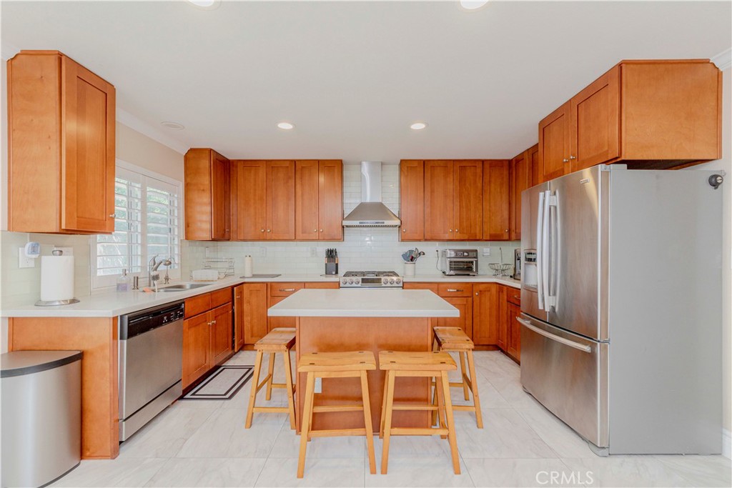 1528 W Delvale