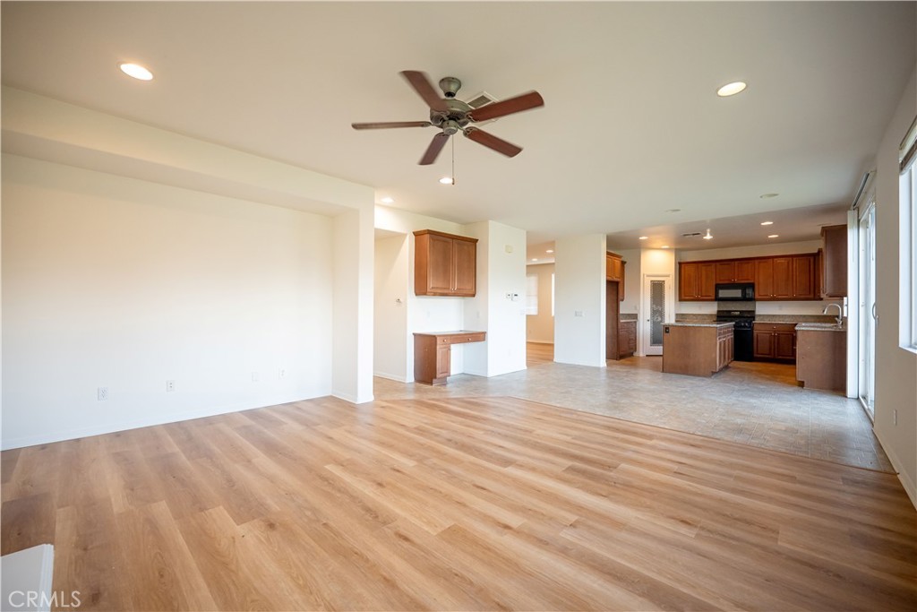 1886 Spring White Rd