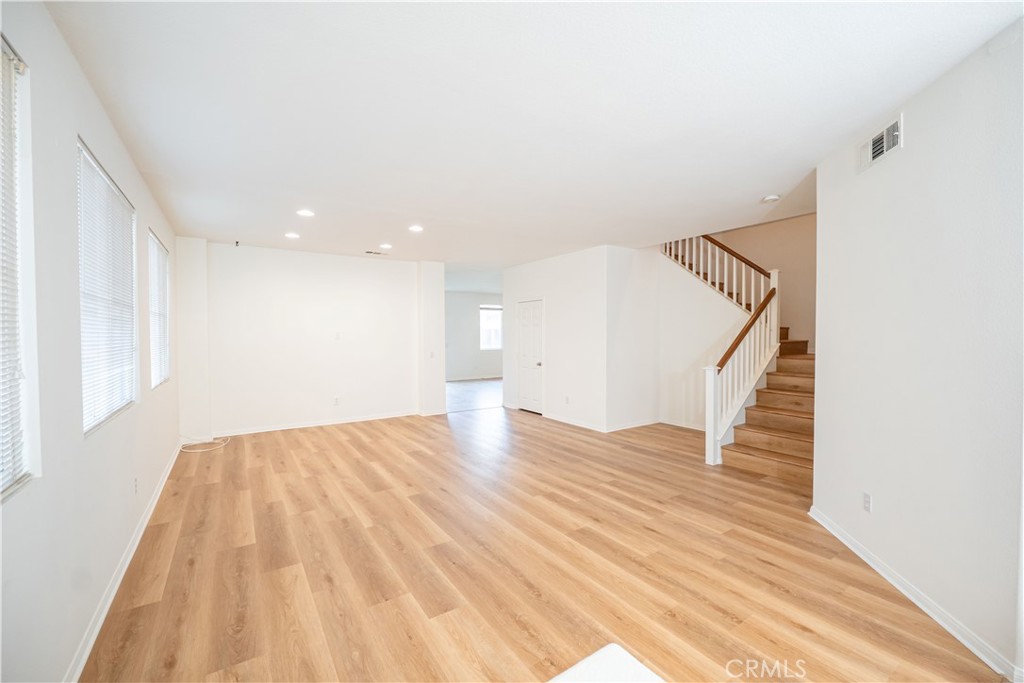 1886 Spring White Rd