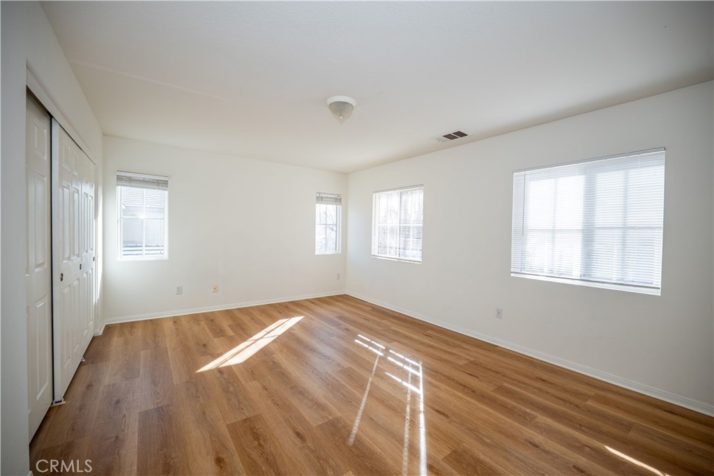 1886 Spring White Rd