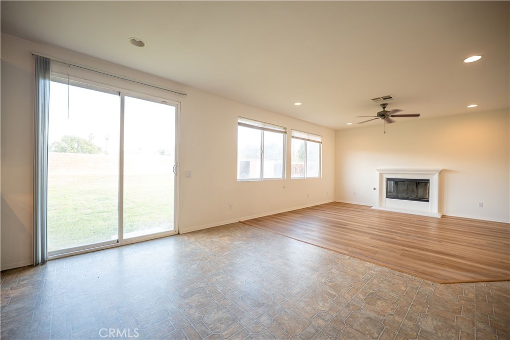 1886 Spring White Rd