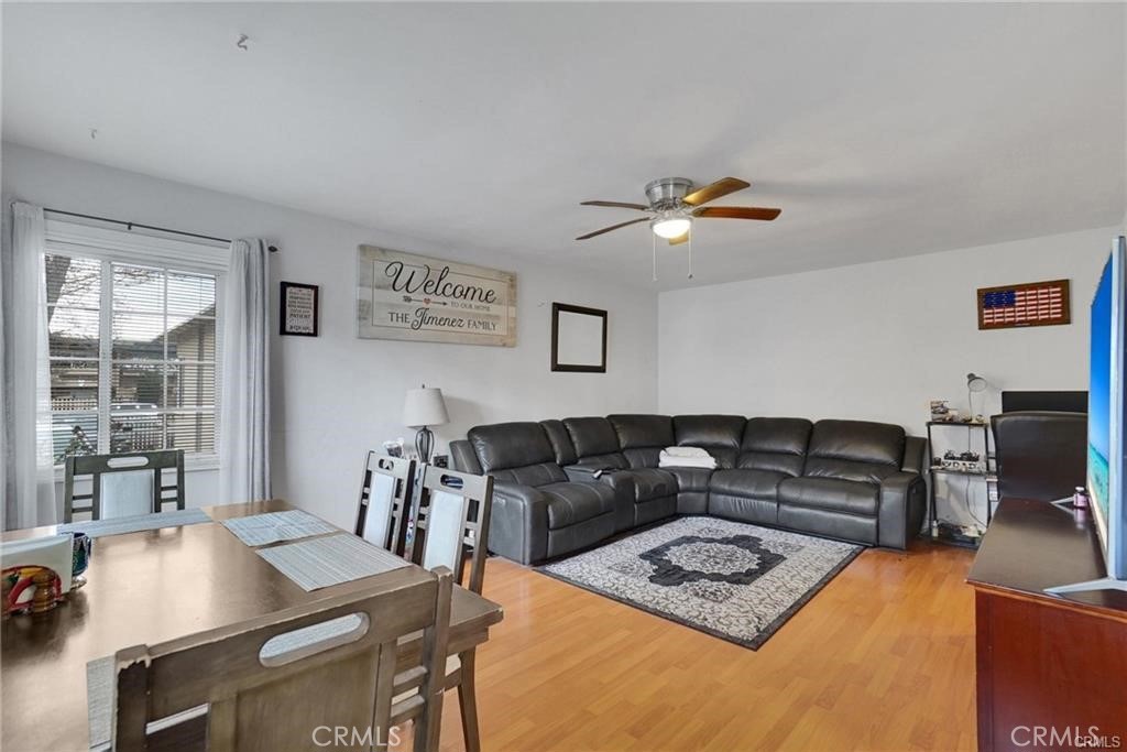 1303 1305 E Kingsley Avenue