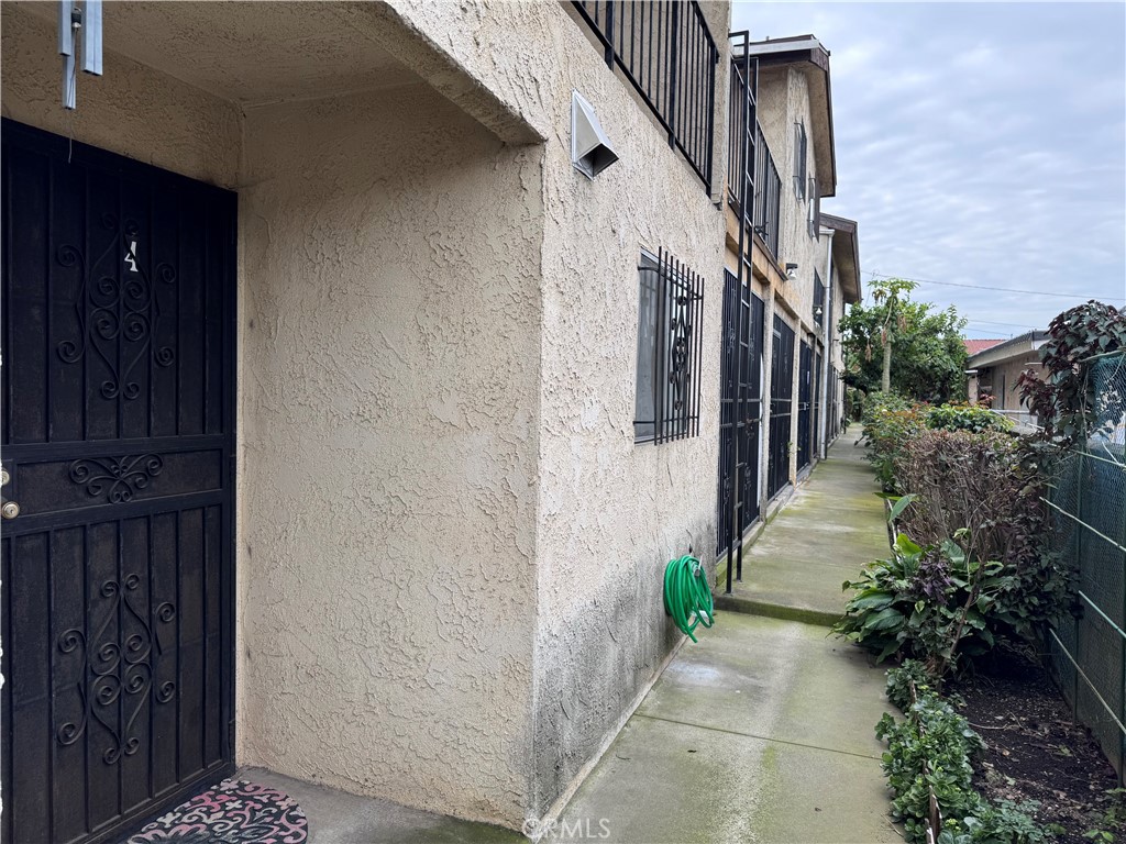 11228 FINEVIEW ST. 4