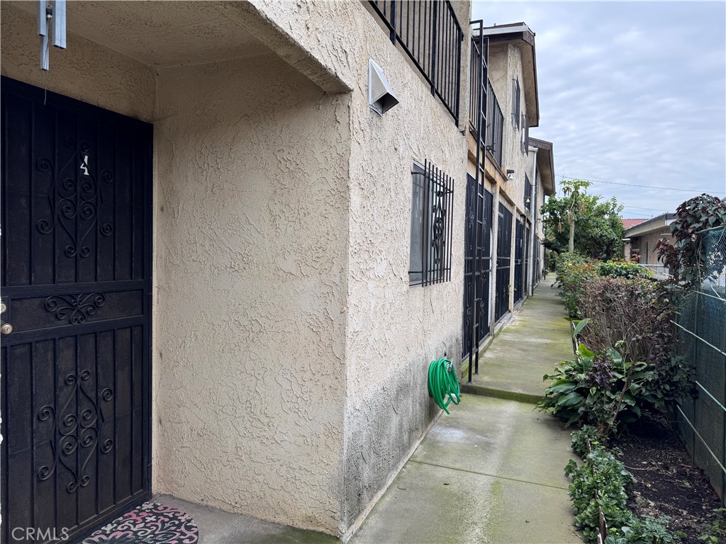 11228 FINEVIEW ST. 4