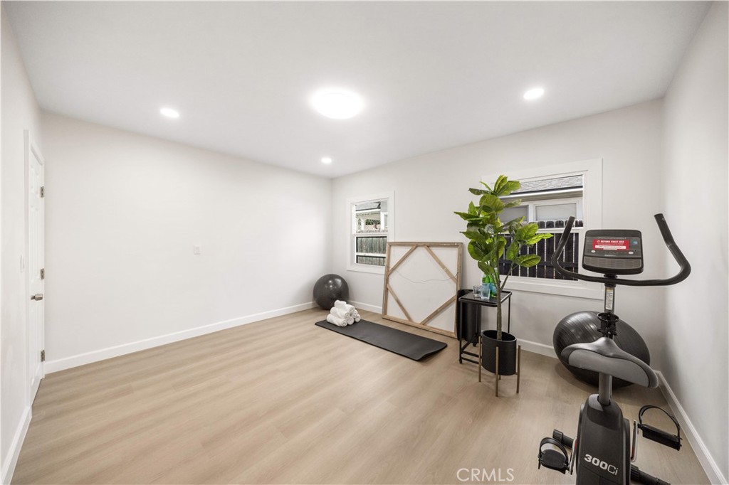 1166 North El Molino Avenue