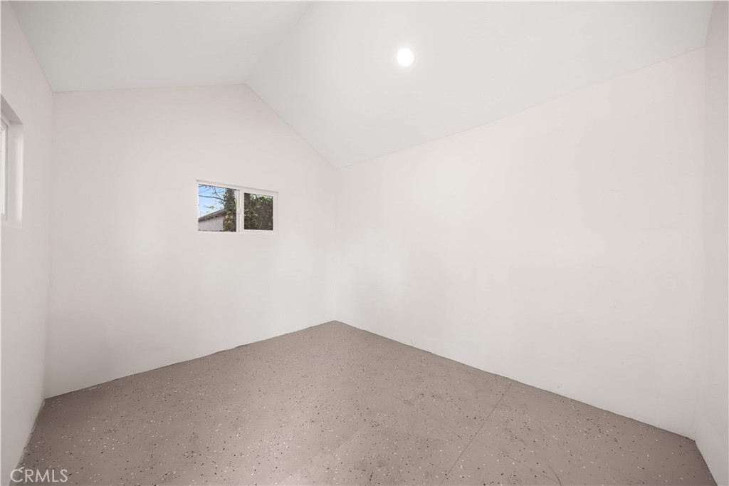 1166 North El Molino Avenue