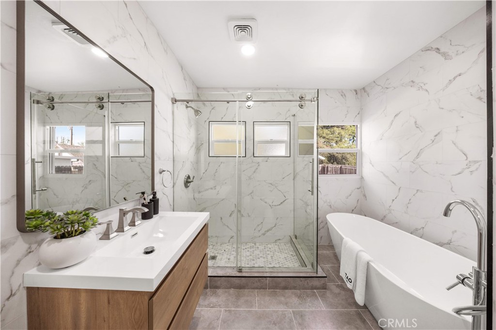 1166 North El Molino Avenue