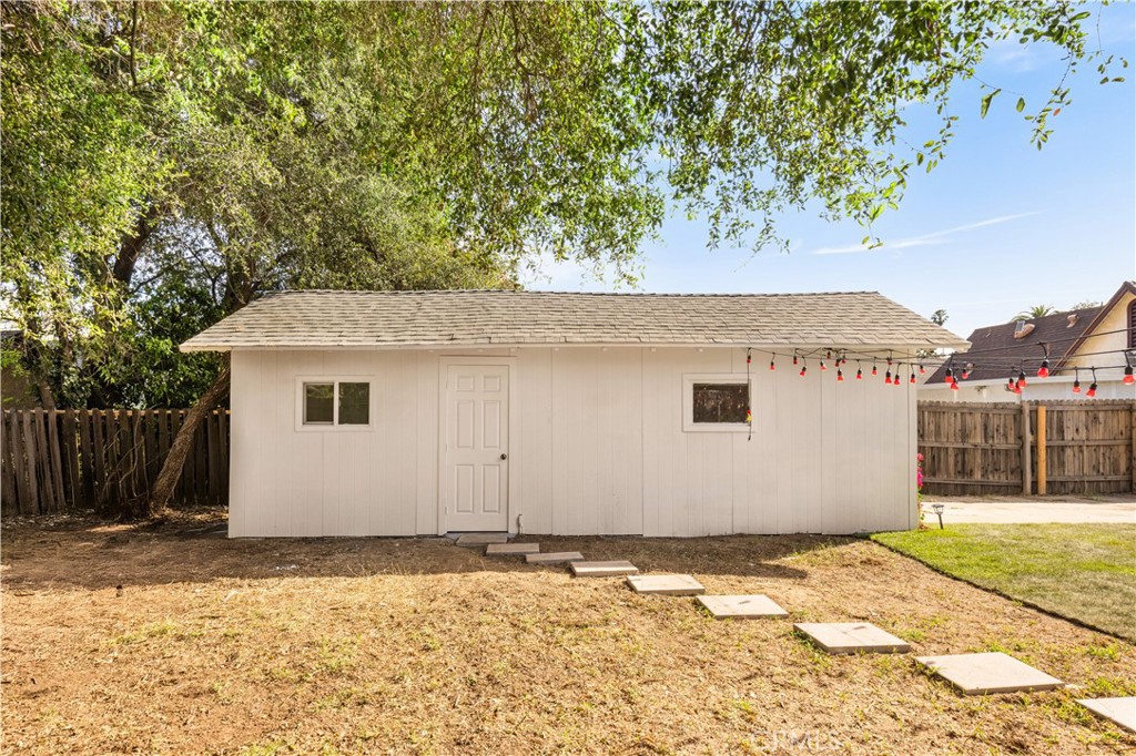 1166 North El Molino Avenue