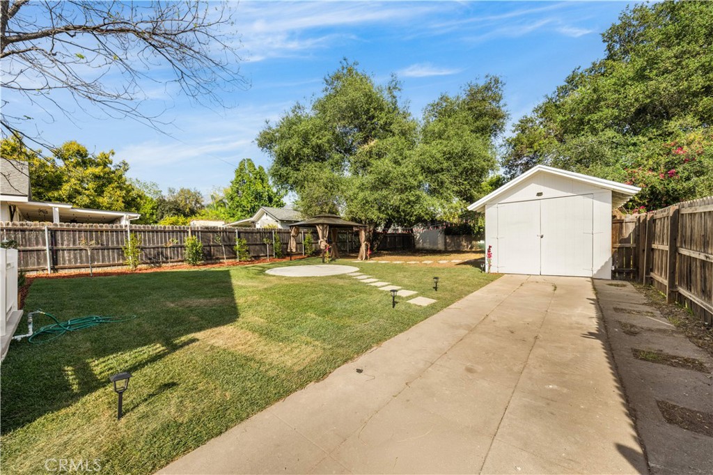 1166 North El Molino Avenue