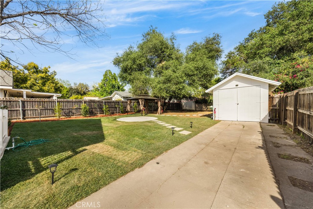 1166 North El Molino Avenue