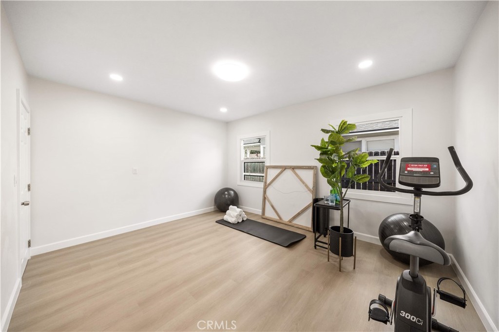 1166 North El Molino Avenue