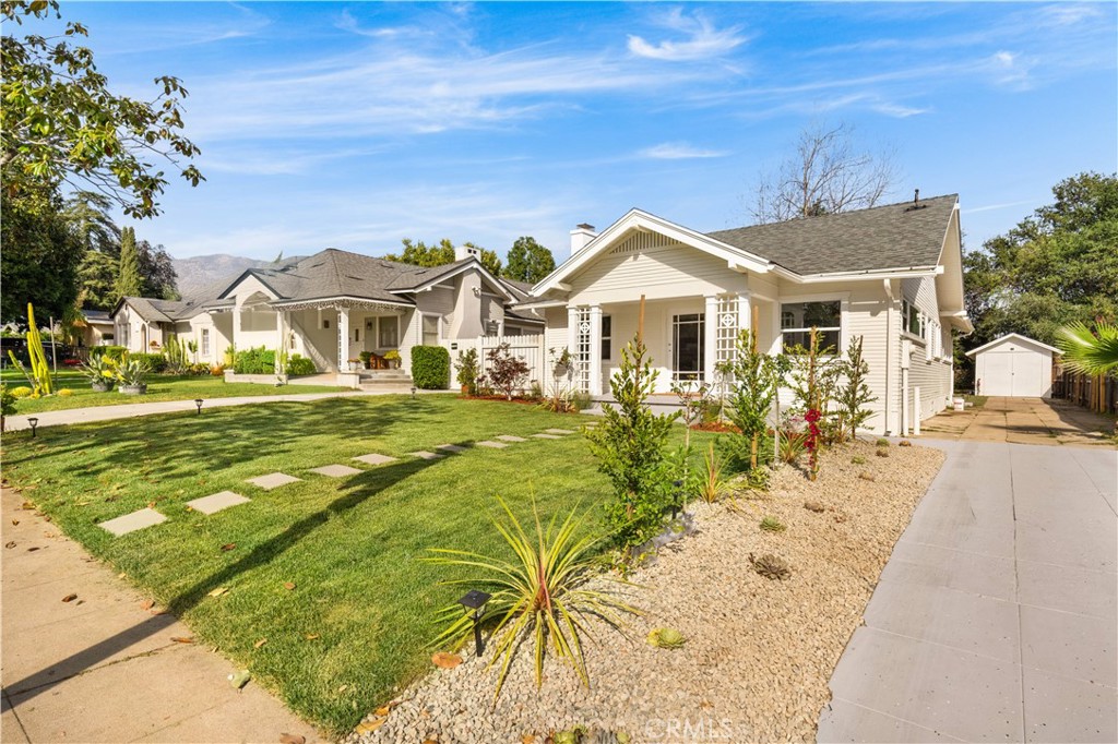 1166 North El Molino Avenue