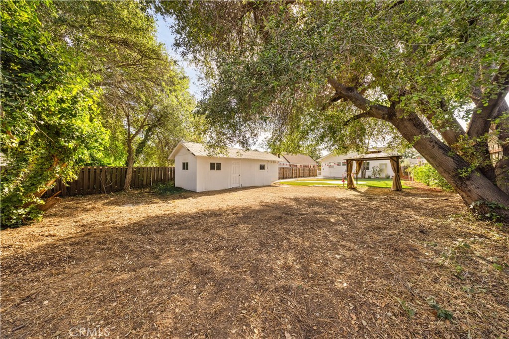 1166 North El Molino Avenue