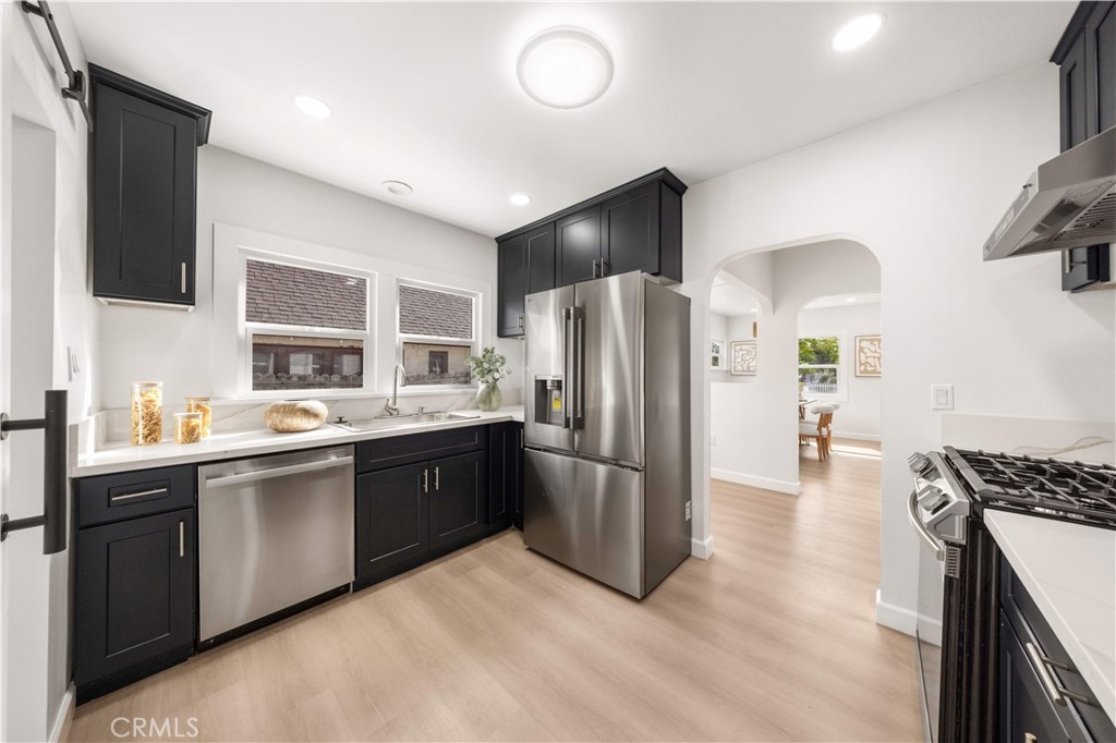 1166 North El Molino Avenue