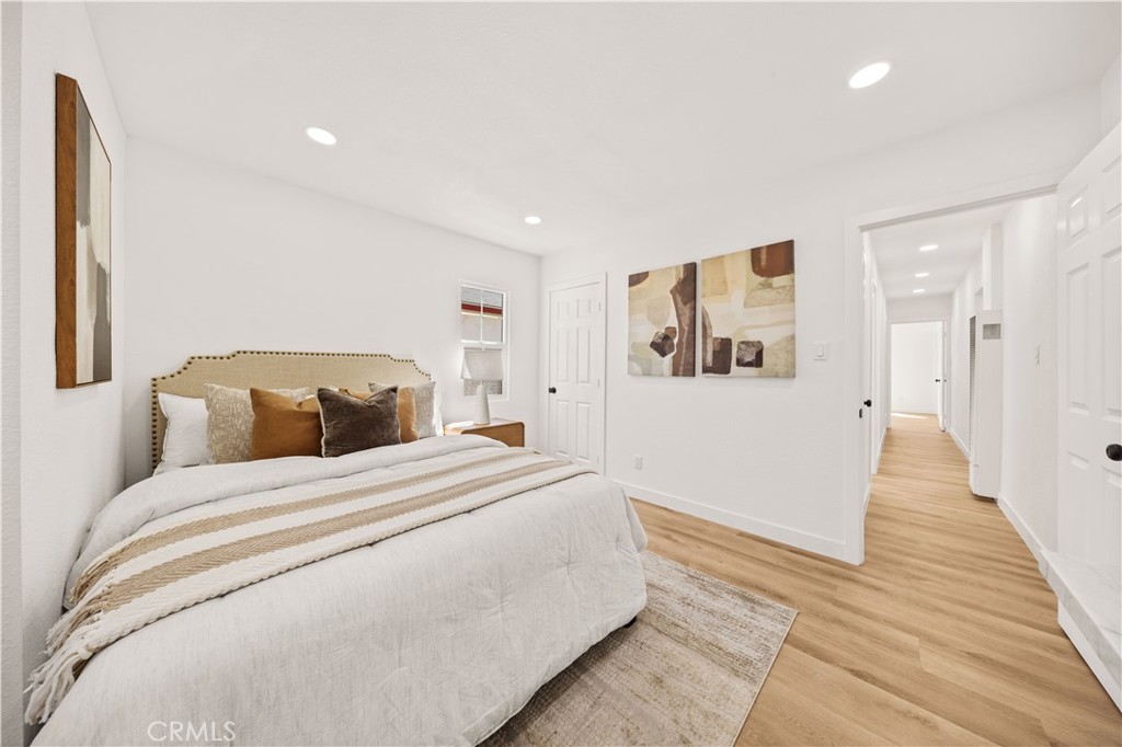 2925 West Shorb Street