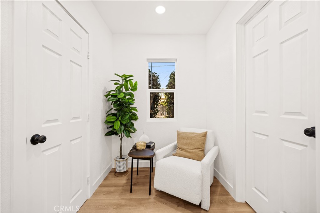 2925 West Shorb Street