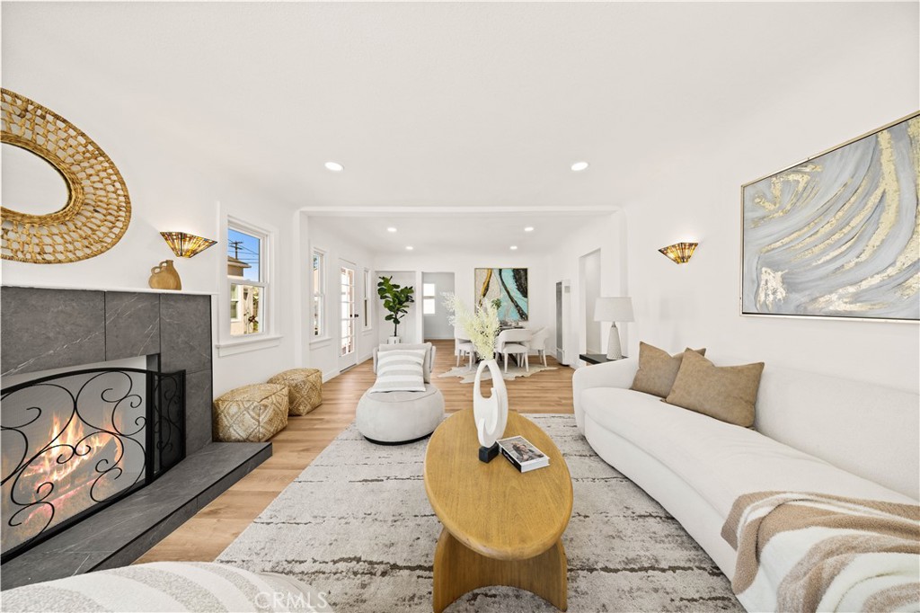 2925 West Shorb Street