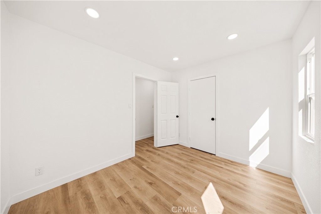 2925 West Shorb Street