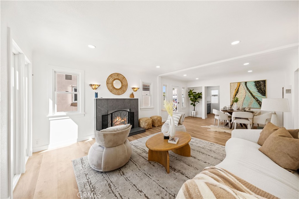 2925 West Shorb Street