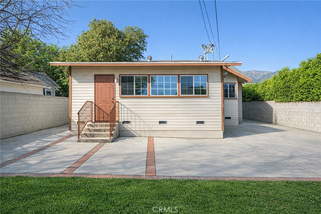 3328 Milton Street
