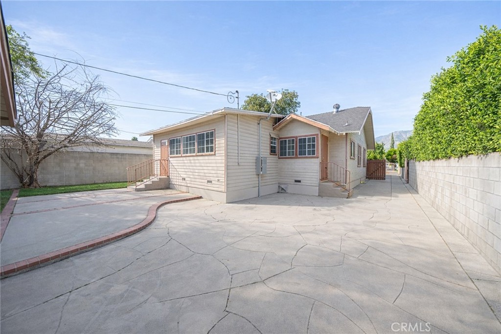 3328 Milton Street