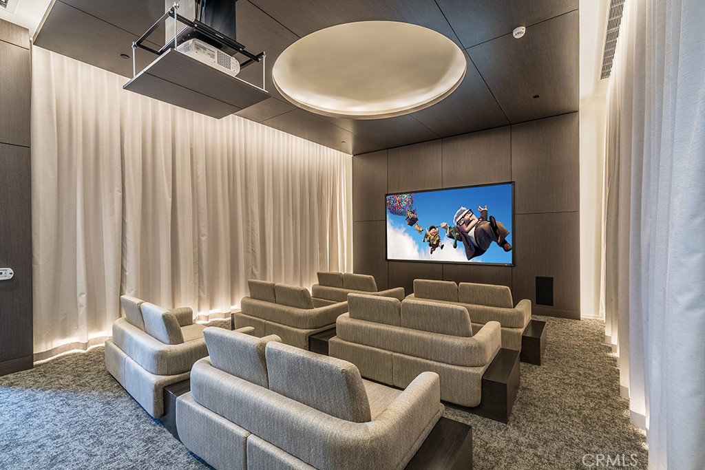 889 S Francisco Street 2805