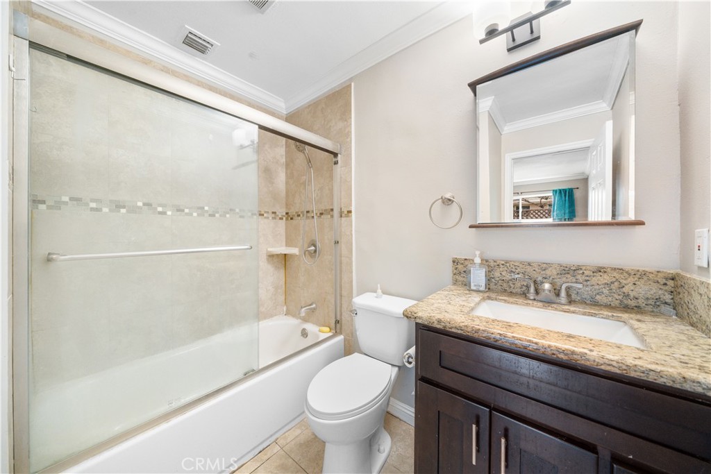 11326 Ranchito Street