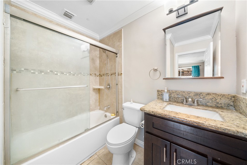 11326 Ranchito Street