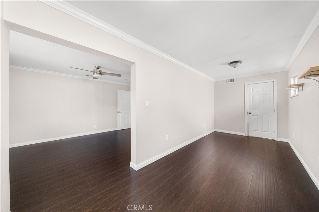 11326 Ranchito Street