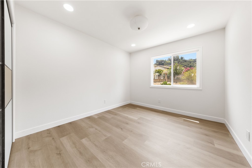 23328 Forest Canyon