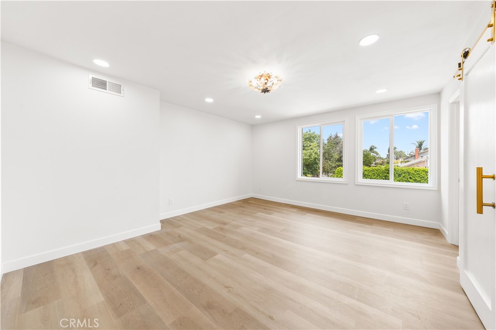23328 Forest Canyon