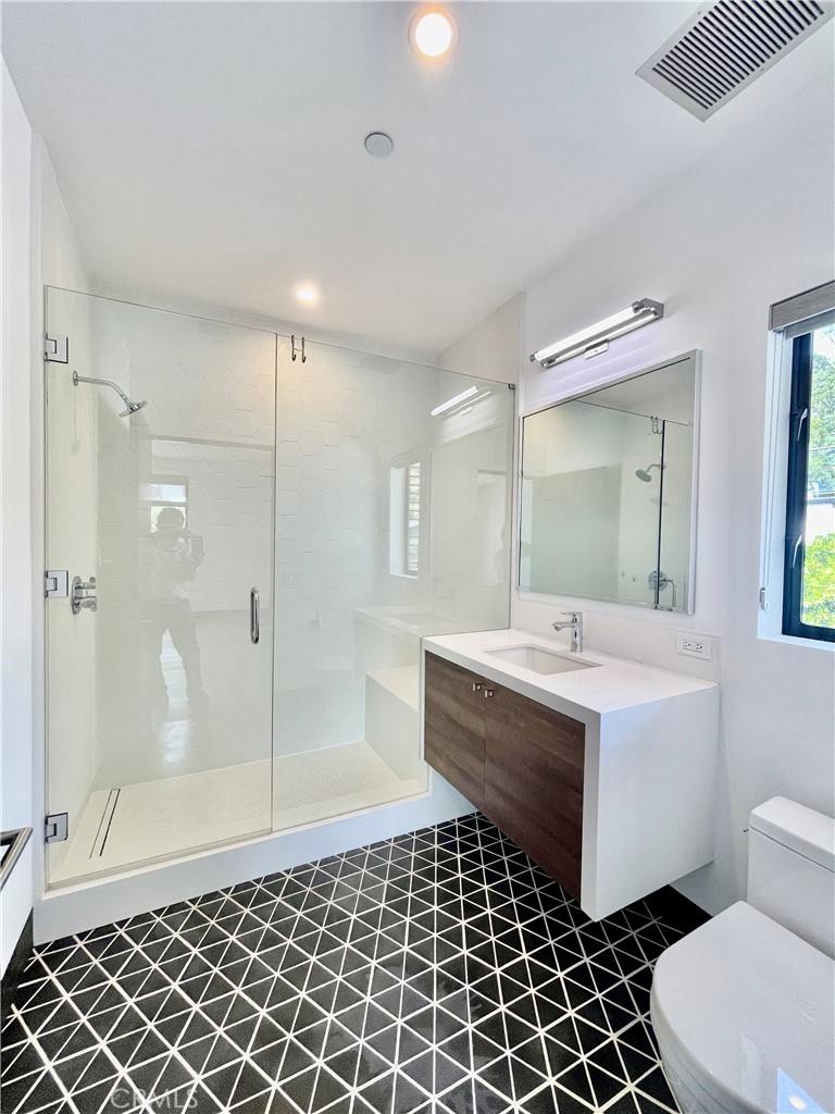 1319 Sunset Plaza Drive