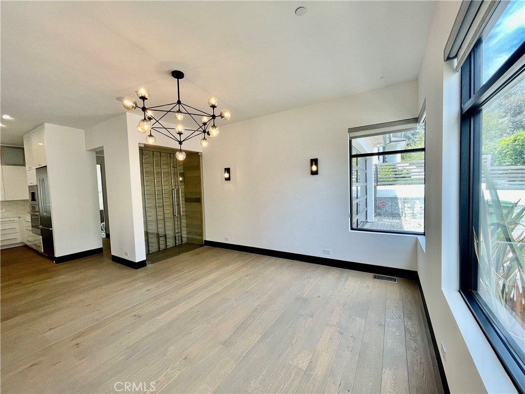 1319 Sunset Plaza Drive