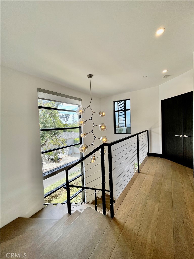 1319 Sunset Plaza Drive