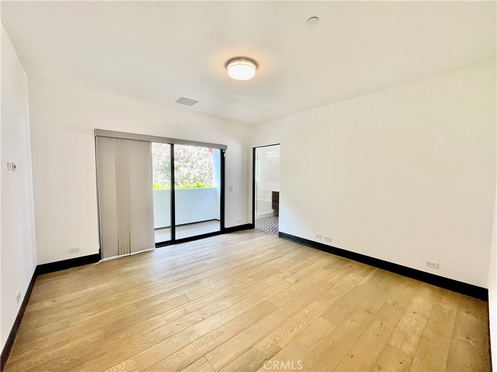 1319 Sunset Plaza Drive
