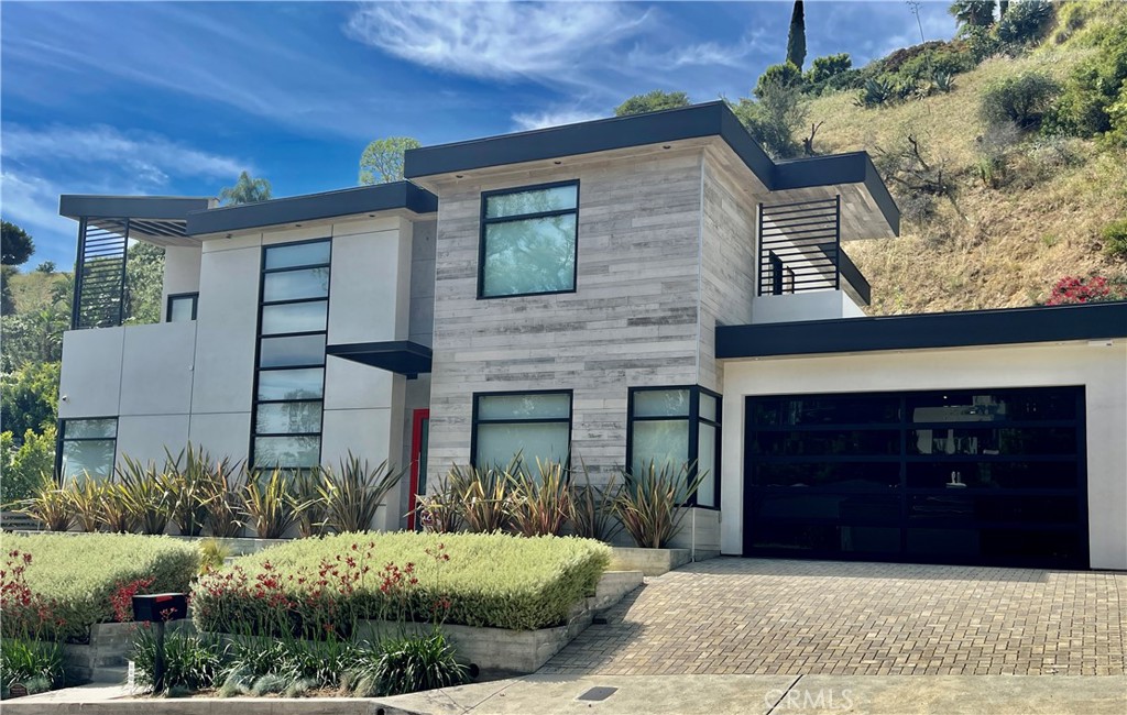 1319 Sunset Plaza Drive