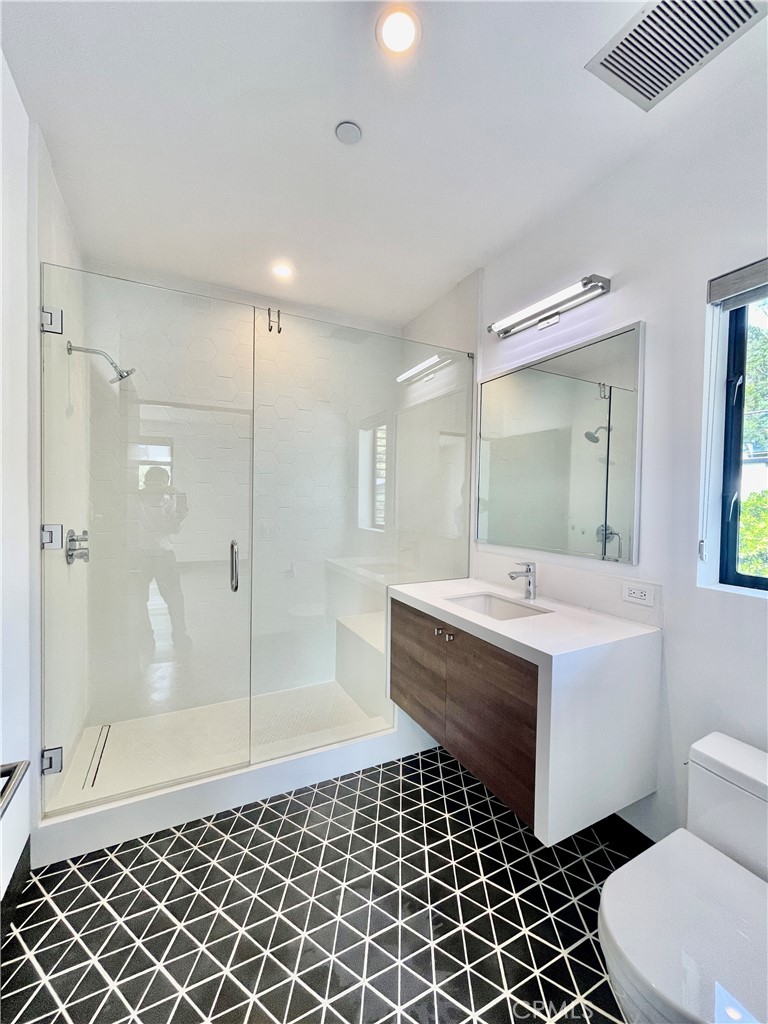 1319 Sunset Plaza Drive