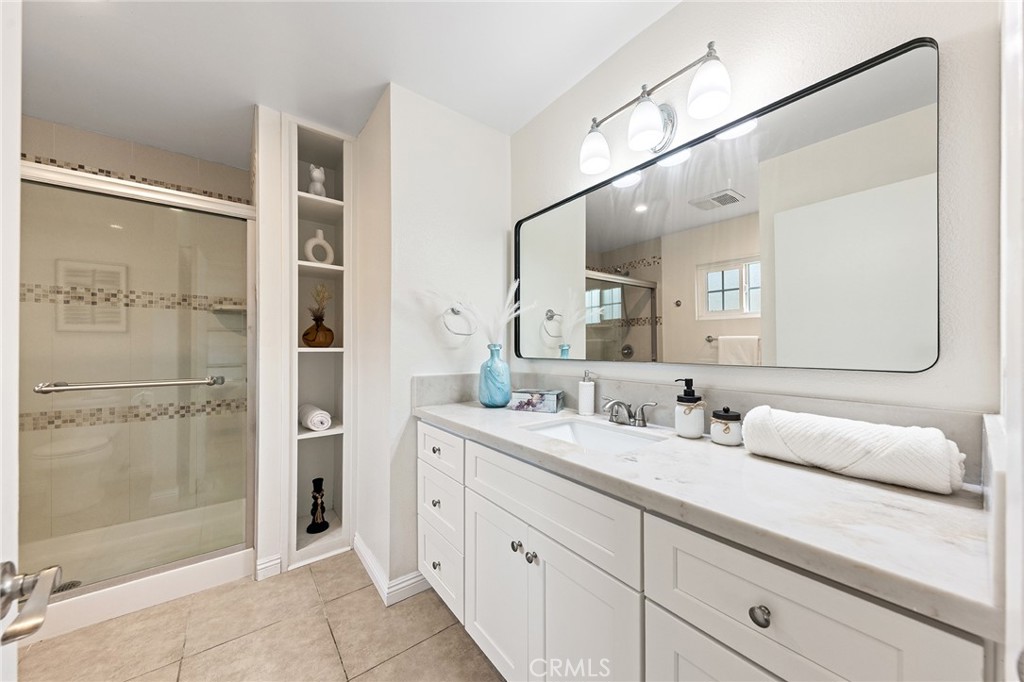 1400 Loma Verde Street