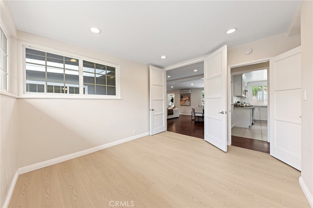 1400 Loma Verde Street