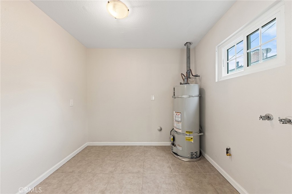 1400 Loma Verde Street