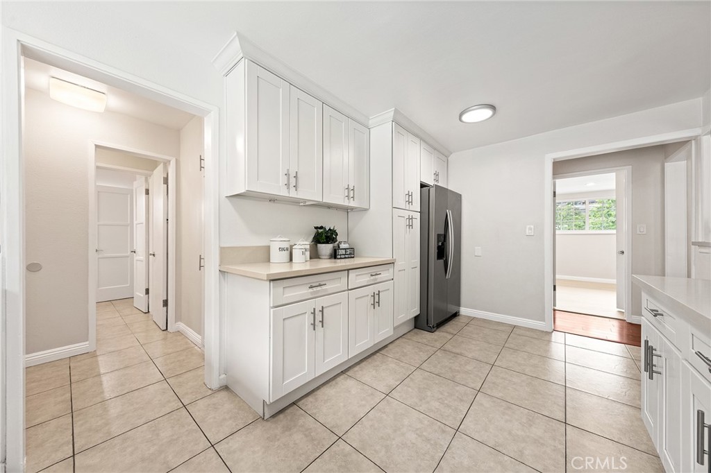 1400 Loma Verde Street