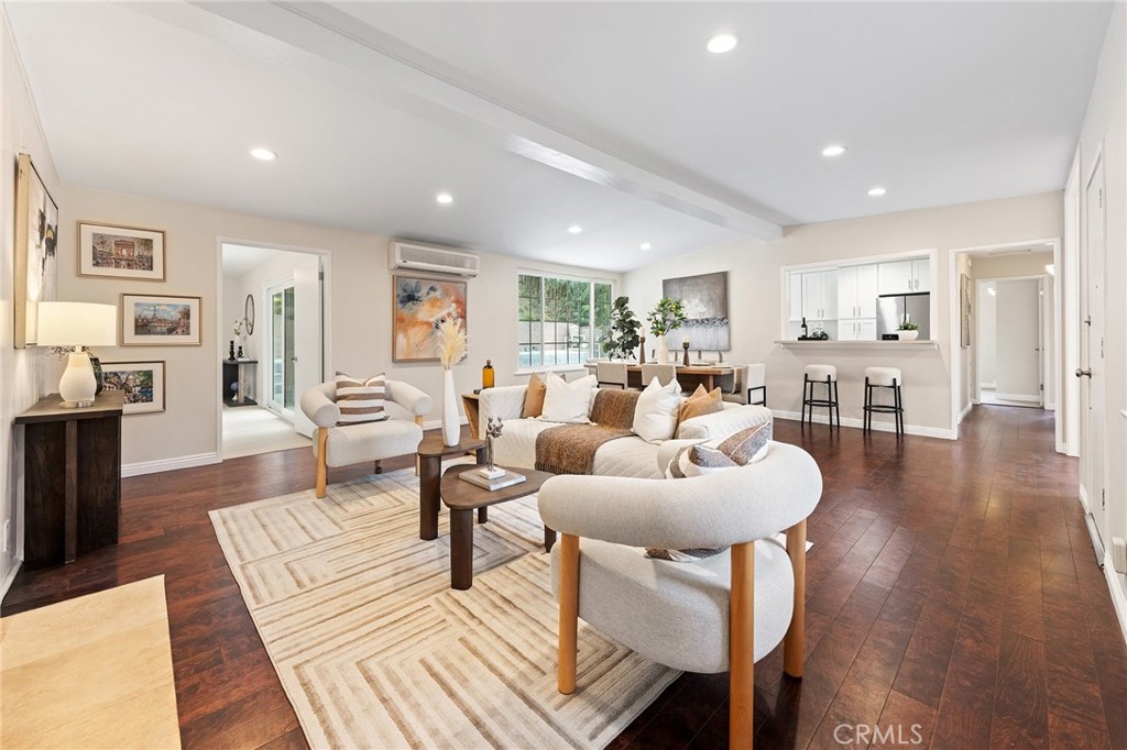 1400 Loma Verde Street