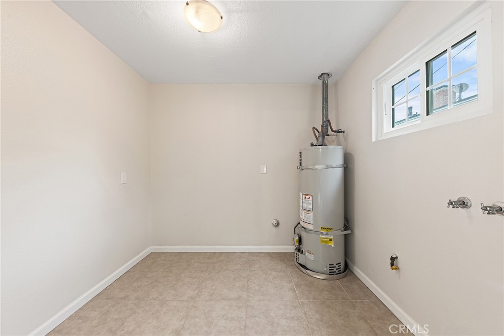 1400 Loma Verde Street