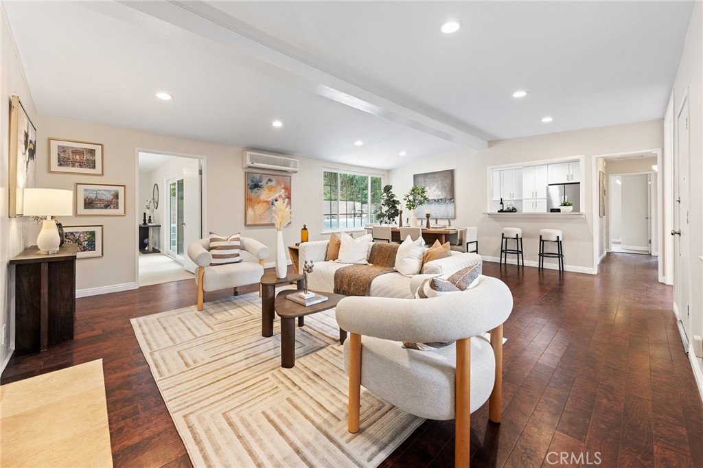 1400 Loma Verde Street