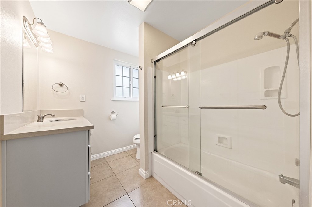 1400 Loma Verde Street