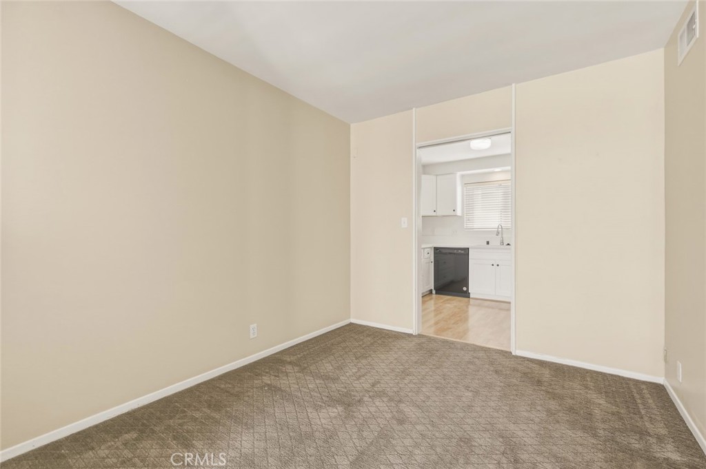 837 Magnolia