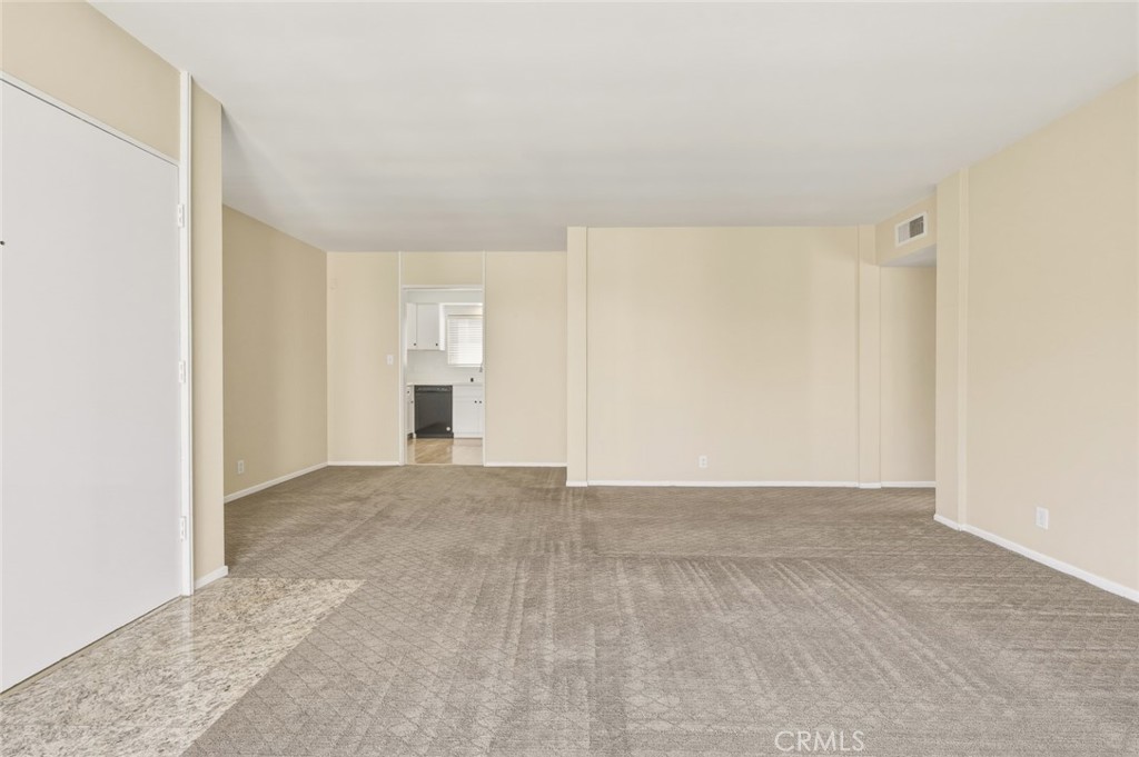 837 Magnolia