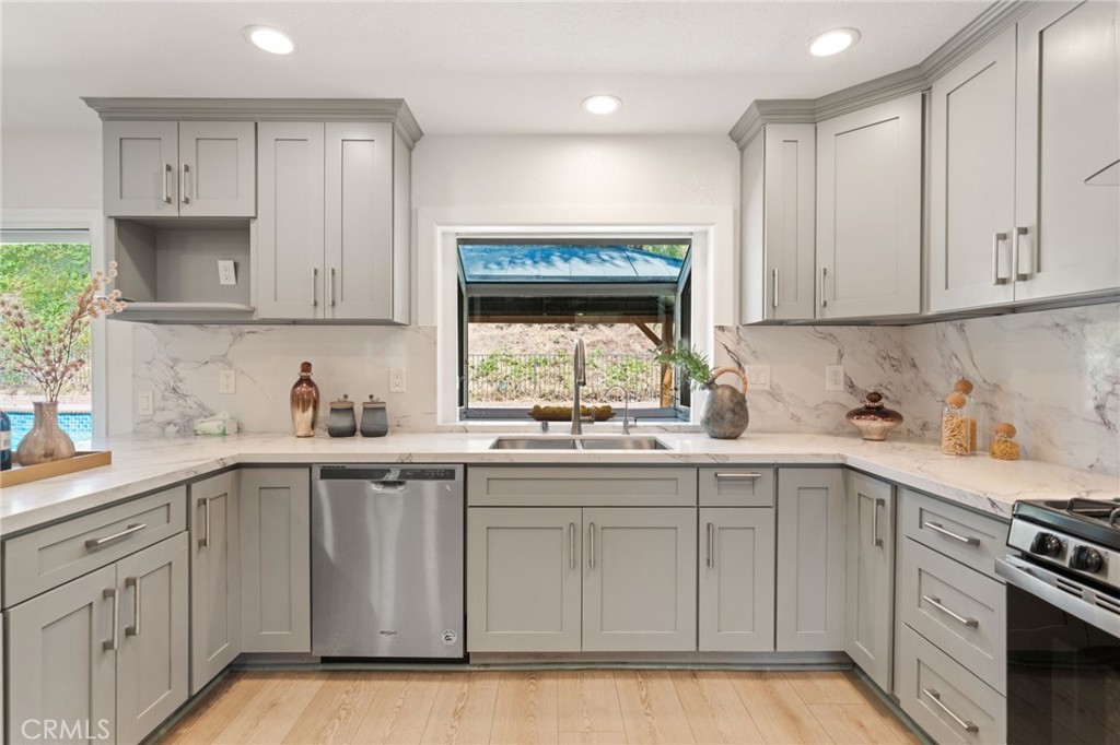 535 San Roque Drive