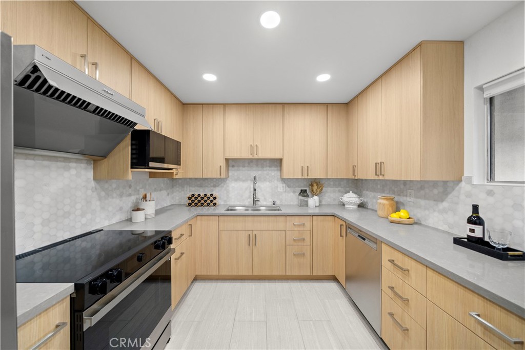 540 Fairview Avenue 27