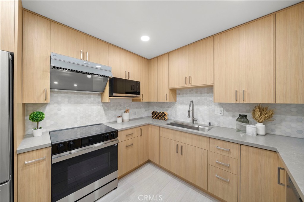 540 Fairview Avenue 27